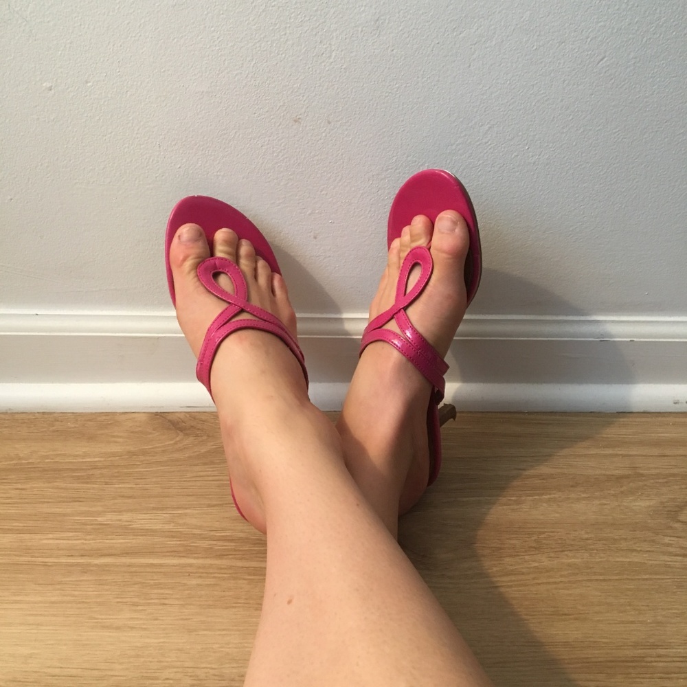 Pink Kelly & Katie kitten heel sandals